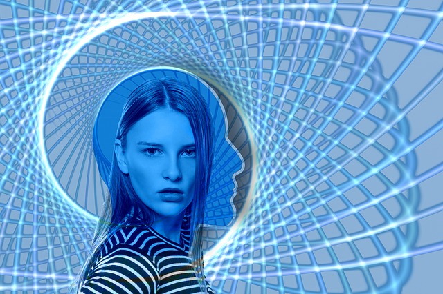 woman experimental psychologist in front of human silhouette